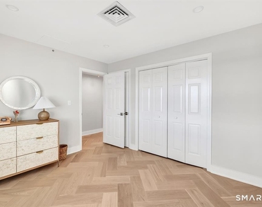 43 Harbor Drive - Photo Thumbnail 25