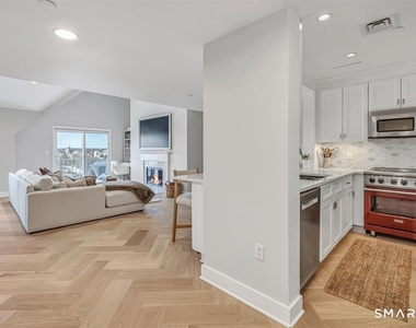 43 Harbor Drive - Photo Thumbnail 5