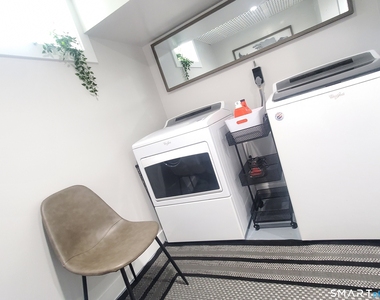 1093 Shippan Avenue - Photo Thumbnail 19