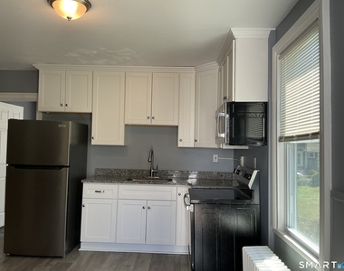 160 Main Street - Photo Thumbnail 1