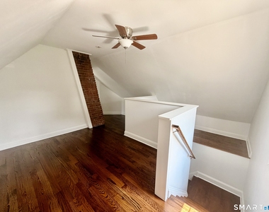48 Vine Street - Photo Thumbnail 16