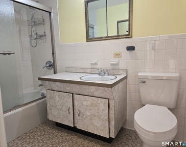30 Woodland Street - Photo Thumbnail 10