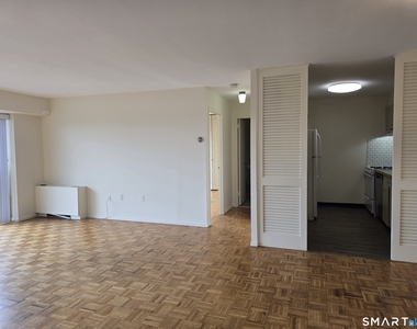 30 Woodland Street - Photo Thumbnail 2