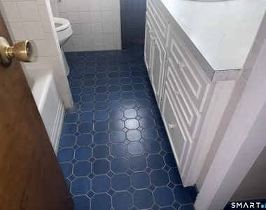 428 Central Avenue - Photo Thumbnail 12