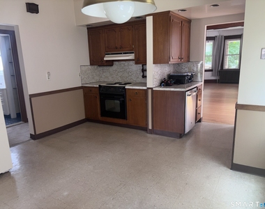 428 Central Avenue - Photo Thumbnail 4