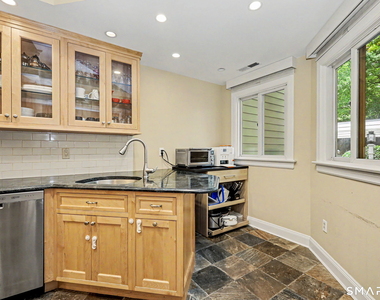 333 Palmer Hill Road - Photo Thumbnail 5