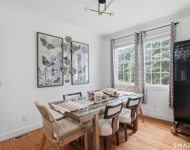 7 Bridlewood Lane - Photo Thumbnail 16