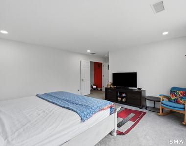 7 Bridlewood Lane - Photo Thumbnail 21