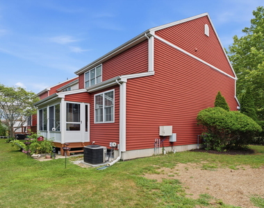 7 Bridlewood Lane - Photo Thumbnail 36