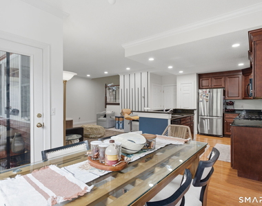 7 Bridlewood Lane - Photo Thumbnail 17