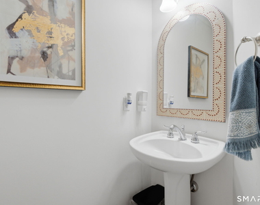 7 Bridlewood Lane - Photo Thumbnail 5