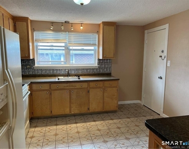 23 Mead Street - Photo Thumbnail 9
