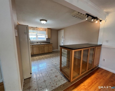 23 Mead Street - Photo Thumbnail 14