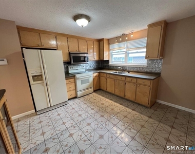 23 Mead Street - Photo Thumbnail 10