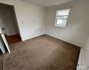 23 Mead Street - Photo Thumbnail 26