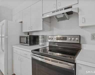 101 Breakers Lane - Photo Thumbnail 21