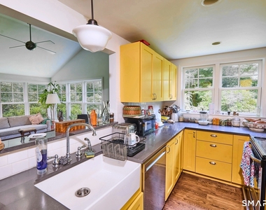 17 Old Mill Road - Photo Thumbnail 10