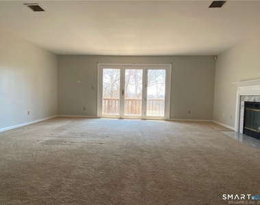 560 Silver Sands Road - Photo Thumbnail 3