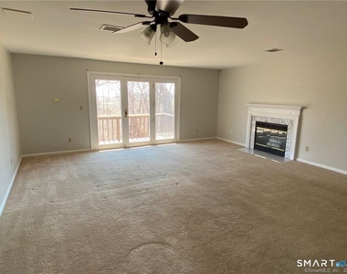 560 Silver Sands Road - Photo Thumbnail 4