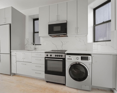212 Lafayette Street - Photo Thumbnail 4