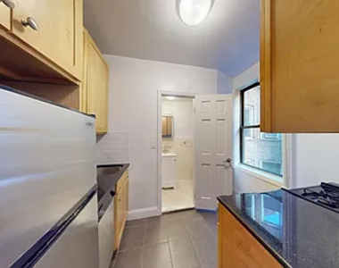 425 East 65th Street - Photo Thumbnail 9