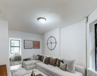 429 East 73rd Street - Photo Thumbnail 2