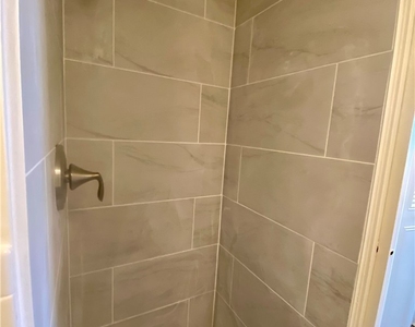 53 Academy Avenue - Photo Thumbnail 6