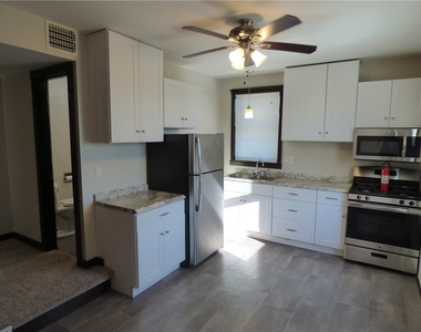 2709 Middletown Rd - Photo Thumbnail 2