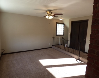 2709 Middletown Rd - Photo Thumbnail 5