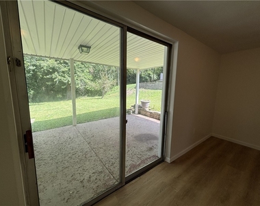401 Cyra Dr - Photo Thumbnail 39