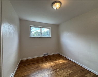 401 Cyra Dr - Photo Thumbnail 19