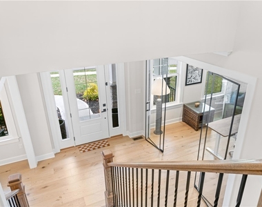 120 Curtis Drive - Photo Thumbnail 11