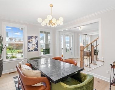 120 Curtis Drive - Photo Thumbnail 8