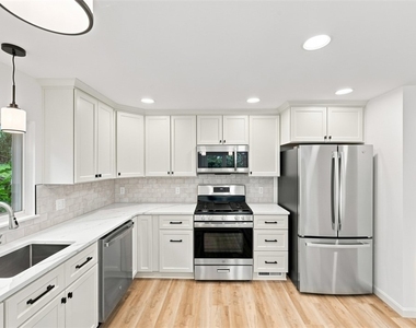 95 Southern Ave - Photo Thumbnail 23