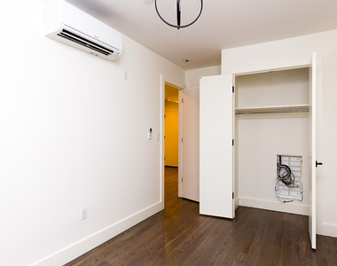 828 St Johns Place - Photo Thumbnail 6