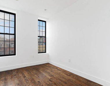 558 Kosciuszko Street - Photo Thumbnail 4