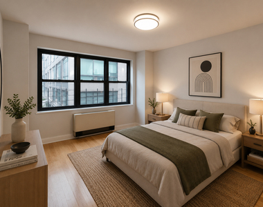 East 47th Street - Photo Thumbnail 4