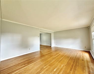 7 Berrywood Road - Photo Thumbnail 2