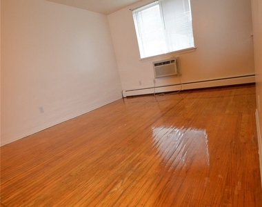 154 Park Avenue - Photo Thumbnail 2