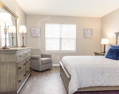 204 Farmstead Court - Photo Thumbnail 4