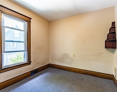 791 Norton Street - Photo Thumbnail 8