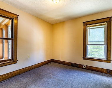 791 Norton Street - Photo Thumbnail 3