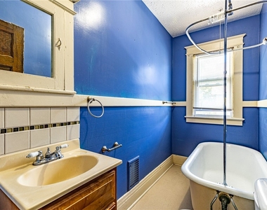 791 Norton Street - Photo Thumbnail 9