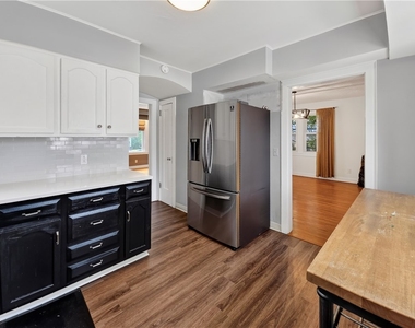 140 Irvington Road - Photo Thumbnail 8