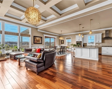 5473 Firefly Court - Photo Thumbnail 7