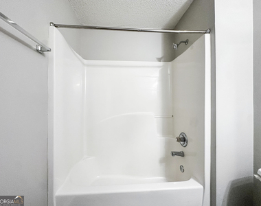 5021 Serenity Point Lane - Photo Thumbnail 18