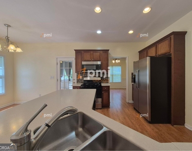 1560 Bramlett Hill Lane - Photo Thumbnail 2