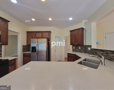 1560 Bramlett Hill Lane - Photo Thumbnail 3