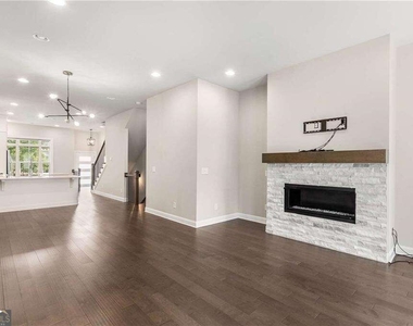 4312 Parkside Place - Photo Thumbnail 10