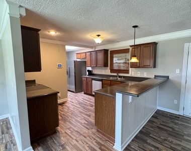 209 Todd Circle - Photo Thumbnail 2